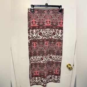 3/$15 pink and white Patterned maxi skirt